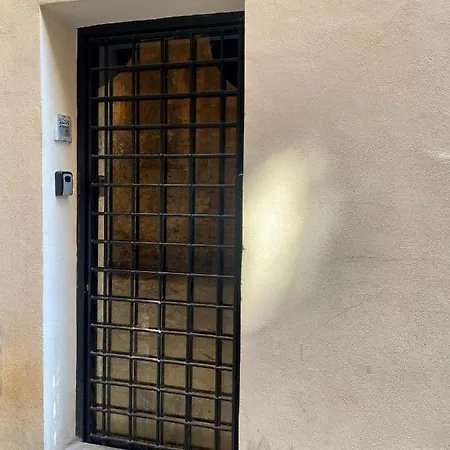 Primo Apartment *